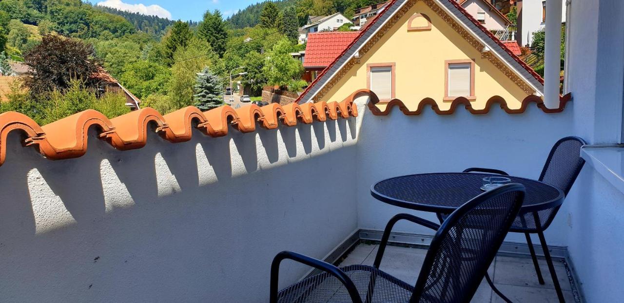 Apartmenthaus "Zum Lowen" Heidelberg - Ziegelhausen Eksteriør billede
