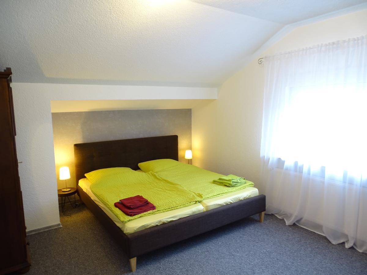 Apartmenthaus "Zum Lowen" Heidelberg - Ziegelhausen Eksteriør billede